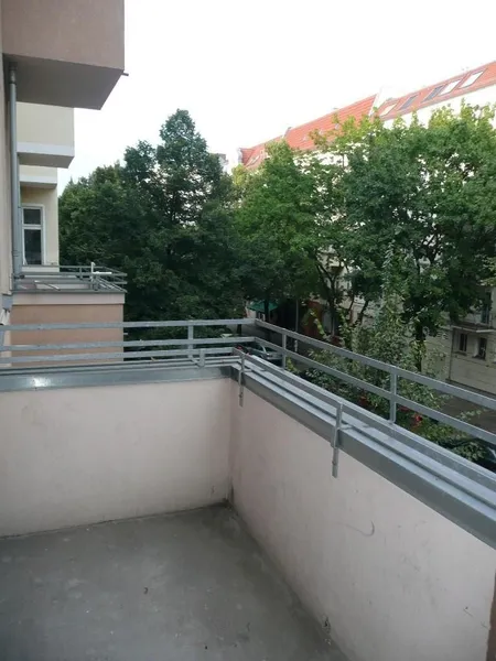 2-Zimmer  mit Balkon im Boxhagener Kiez — photo 1